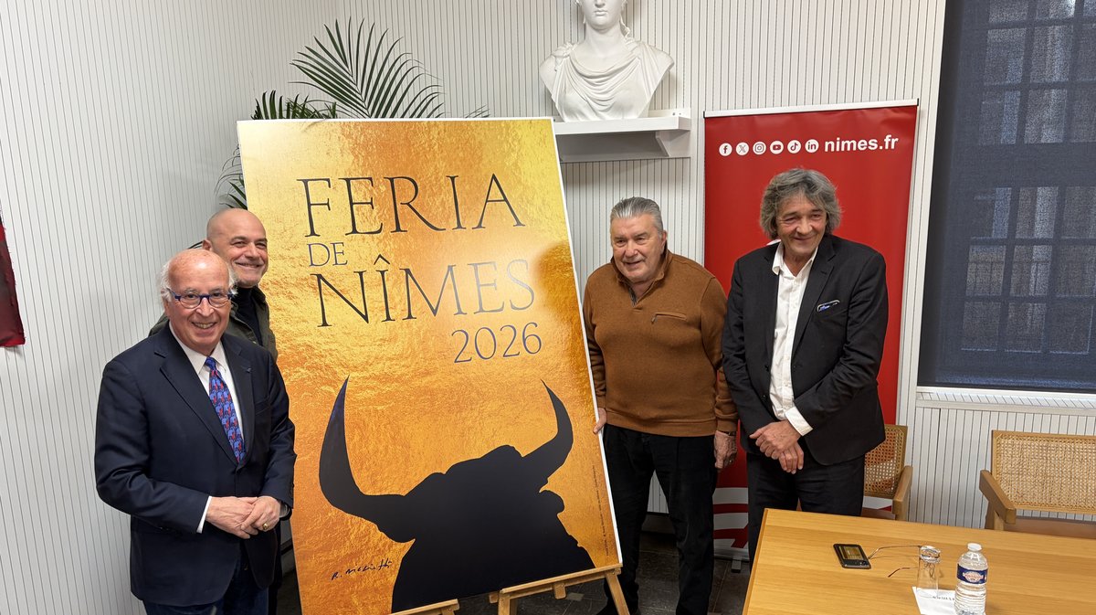 Ce matin, depuis l'hôtel de ville de Nîmes