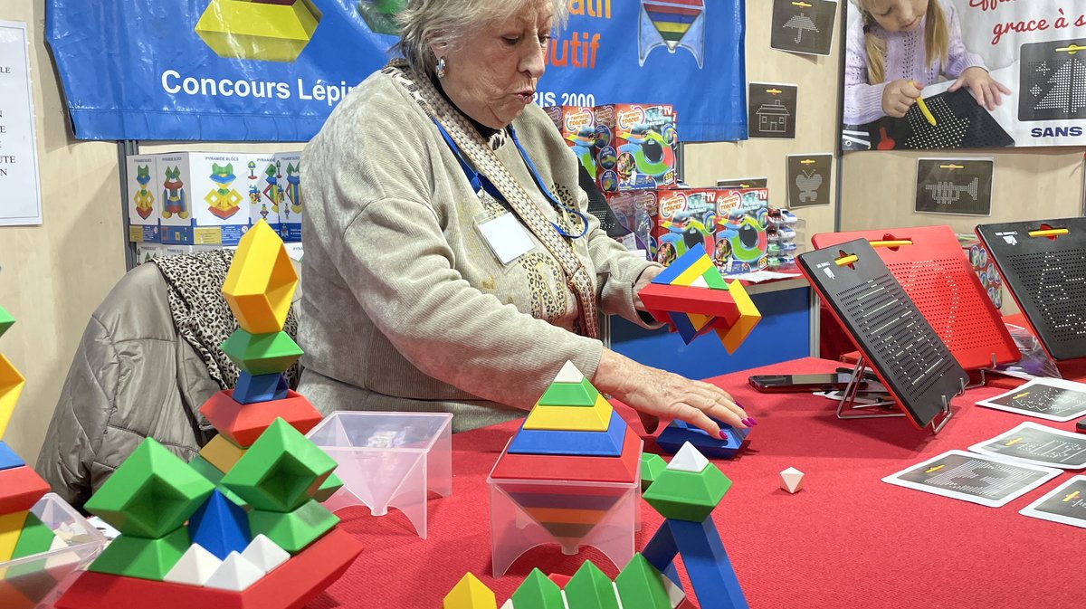 Foire de Nimes, Pyramide blocs