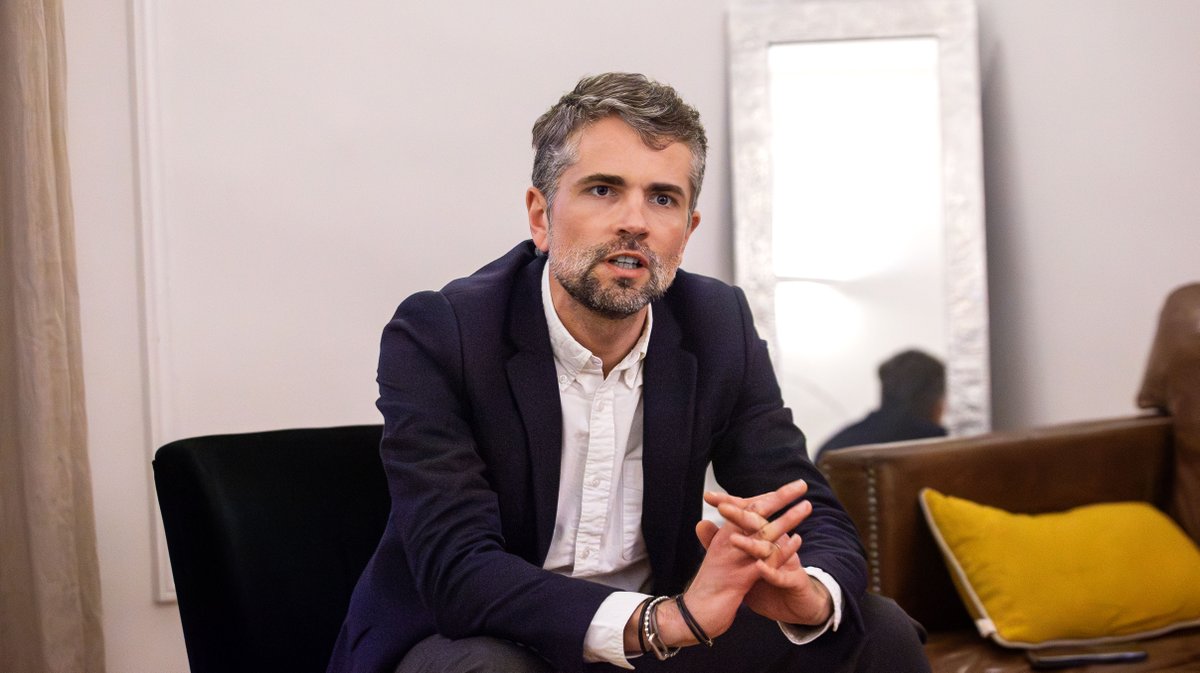 Julien Plantier bureau Interview assis