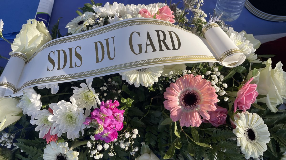 Passation commandement au SDIS 30 entre Thierry Carret et Sébastien Paletti (Photo Anthony Maurin)