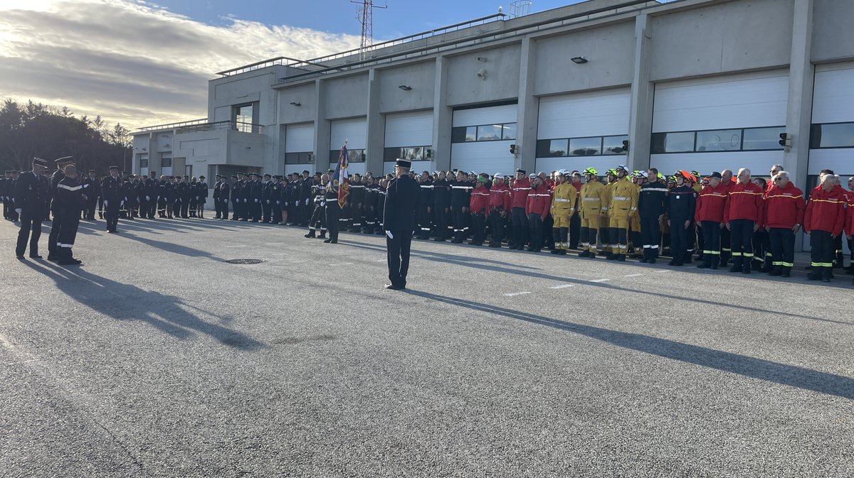 Passation commandement au SDIS 30 entre Thierry Carret et Sébastien Paletti (Photo Anthony Maurin)
