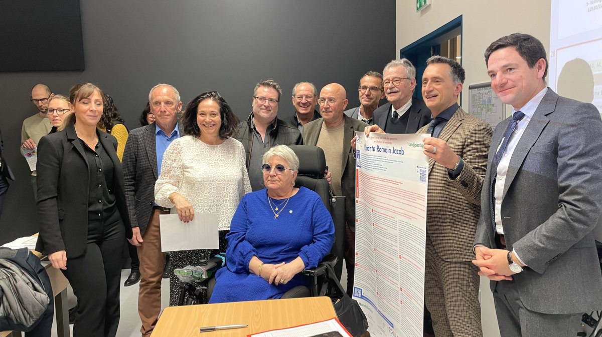 La signature de la Charte Romain Jacob à l'IFMS de Nîmes (Photo Anthony Maurin)