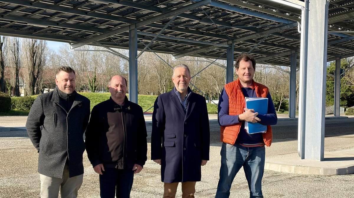 Ombrières photovoltaïques Laudun-l'Ardoise