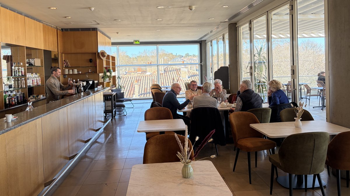 restaurant celestia carré d'art maison carrée