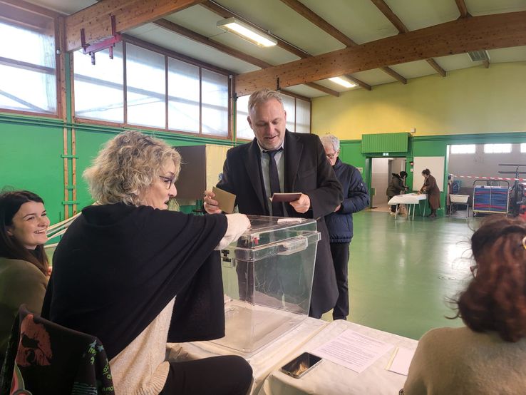 Nicolas Koukas a voté aussi
