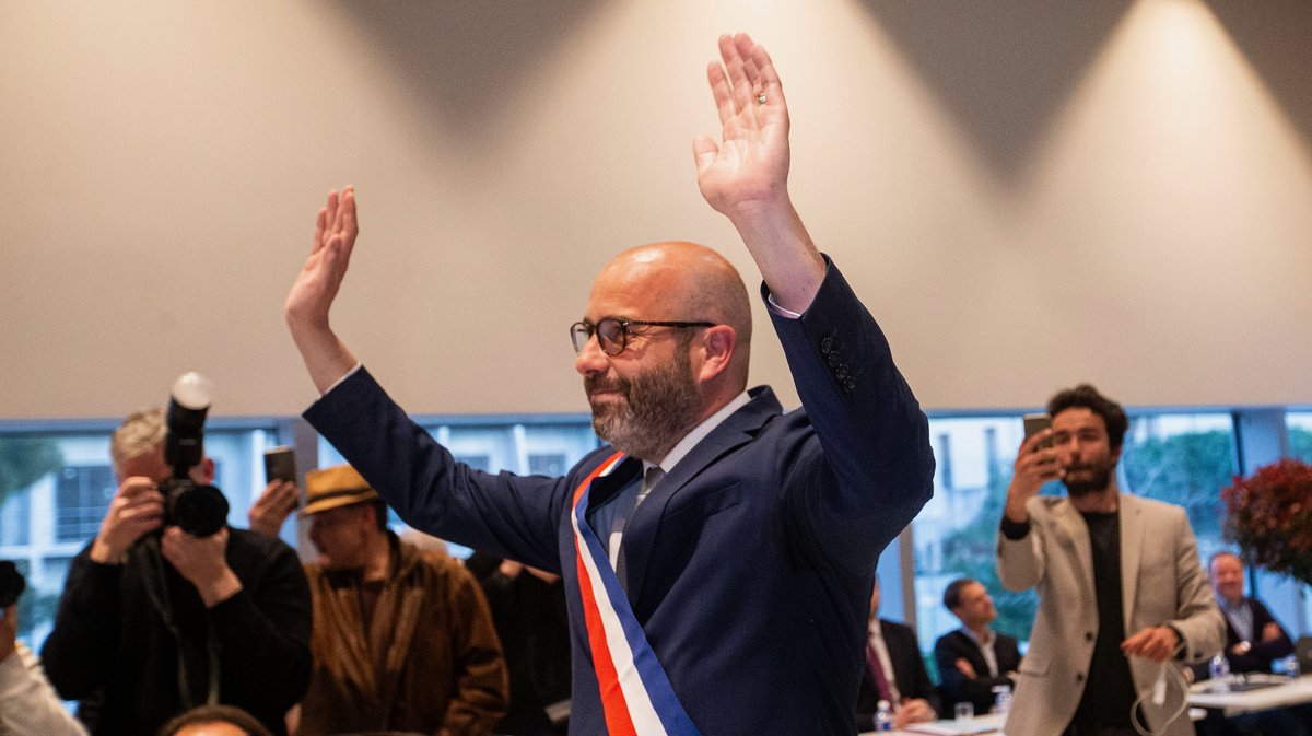 Ce soir en conseil municipal, Vincent Bouget a été élu maire de Nîmes