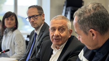 Au centre, le président du Sdis Alexandre Pissas