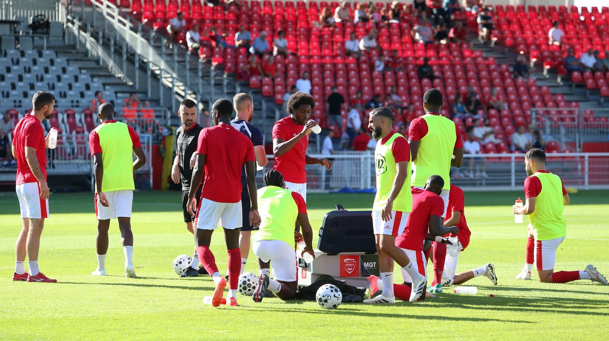 morgan puel échauffement joueurs