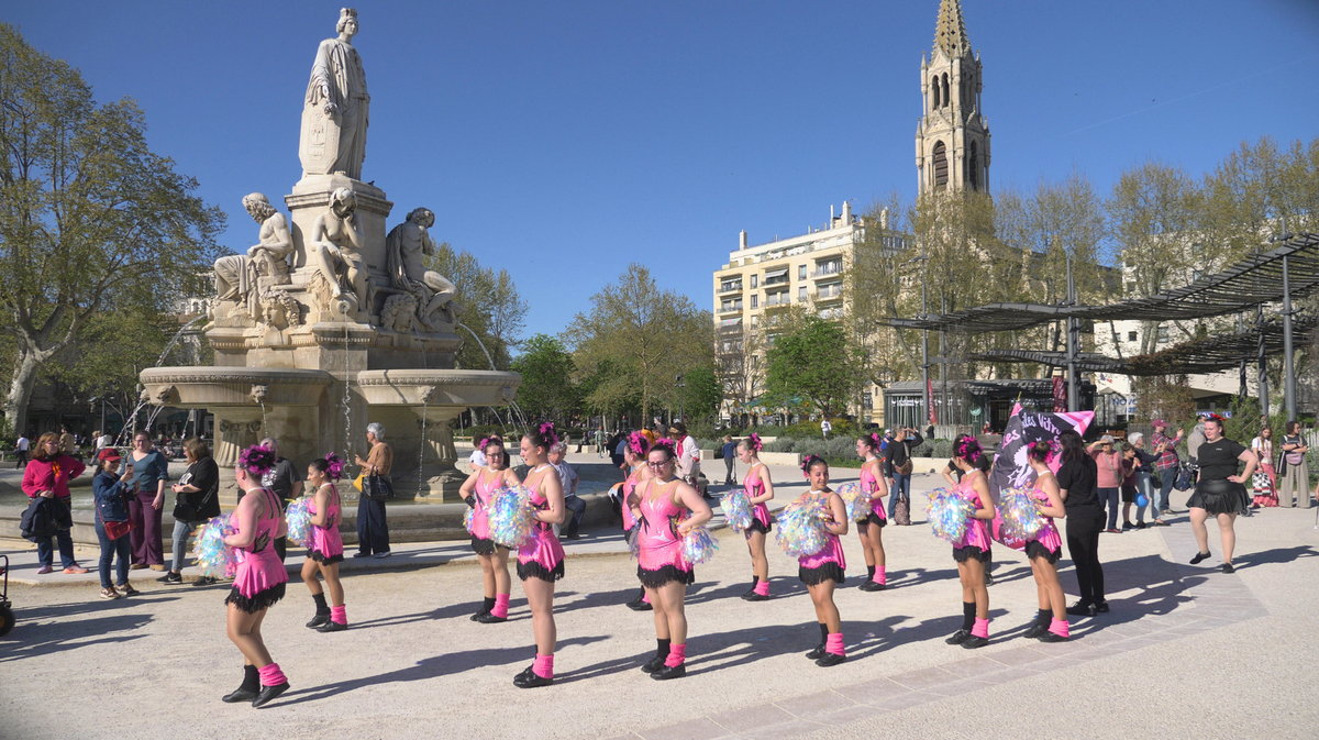 Défilé de majorettes