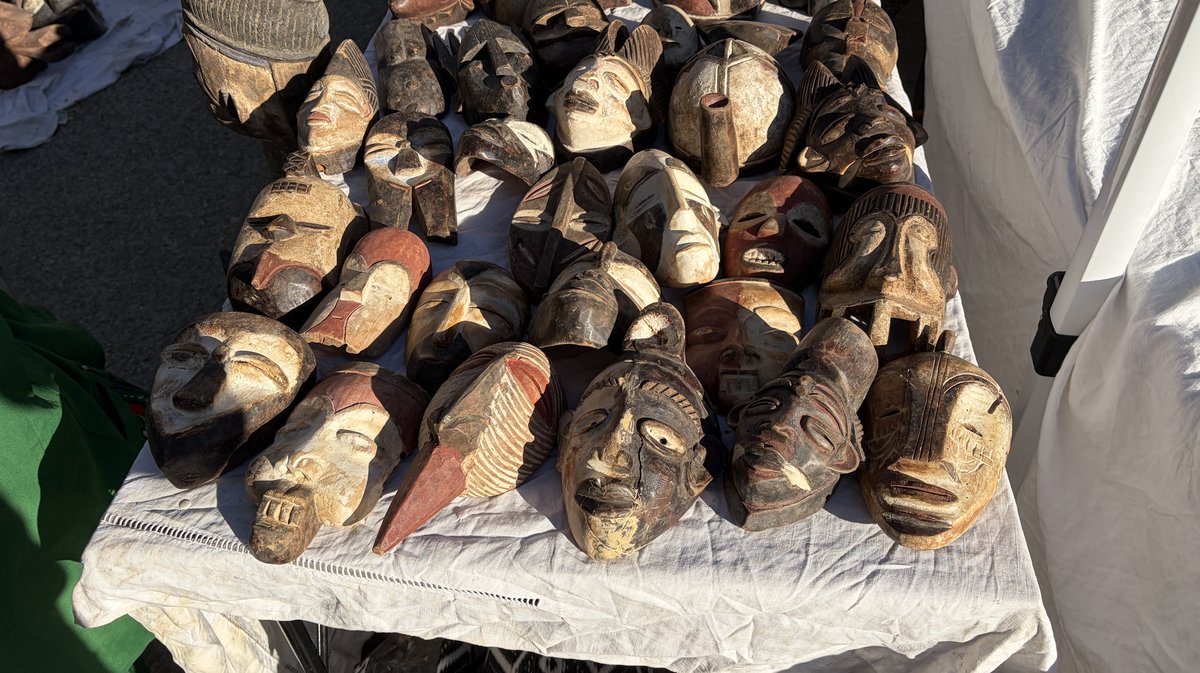 BARJAC La 104ᵉ foire aux antiquités et à la brocante