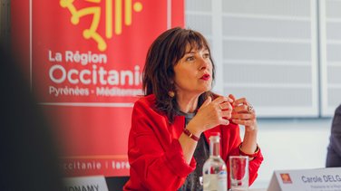 Carole Delga, présidente de la région Occitanie, relance l’opération La Région à vos côtés