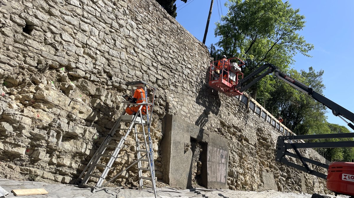 Chantier SNCF des murs de soutènement du Cévenol à Nîmes (Photo Anthony Maurin)