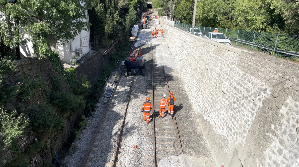 Chantier SNCF des murs de soutènement du Cévenol à Nîmes (Photo Anthony Maurin)