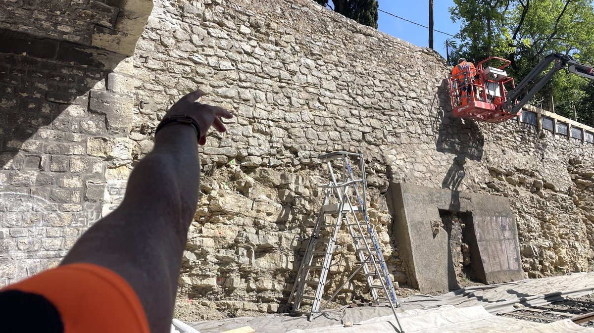Chantier SNCF des murs de soutènement du Cévenol à Nîmes (Photo Anthony Maurin)