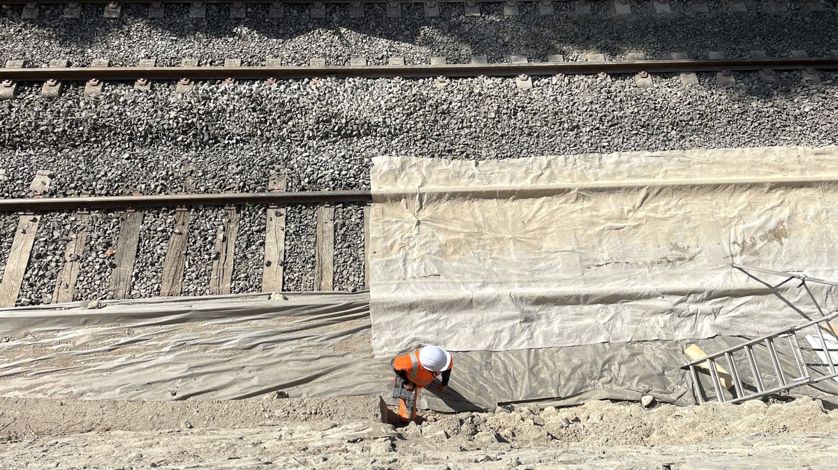 Chantier SNCF des murs de soutènement du Cévenol à Nîmes (Photo Anthony Maurin)