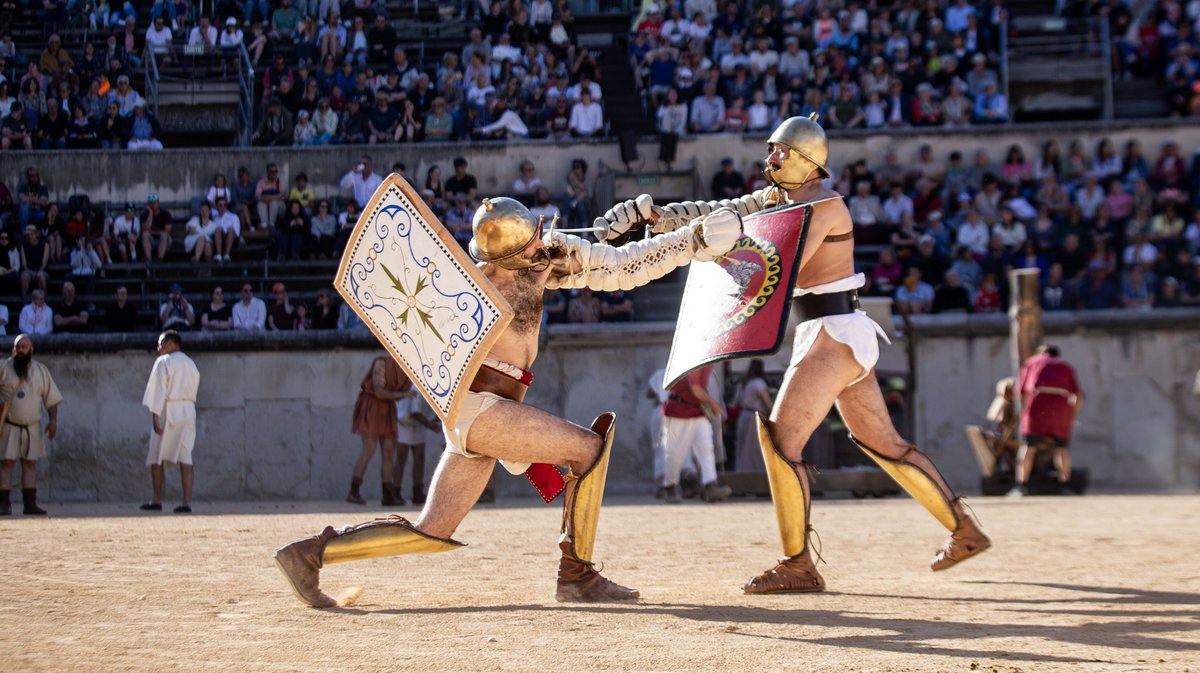 spartacus arenes nimes romaines spectacle