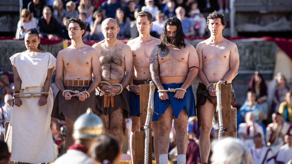 spartacus arenes nimes romaines spectacle