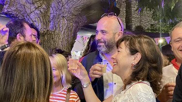 La présidente de la Région Carole Delga et le nouveau maire de Nîmes, Vincent Bouget