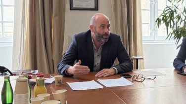 Le nouveau maire communiste de Nîmes, Vincent Bouget