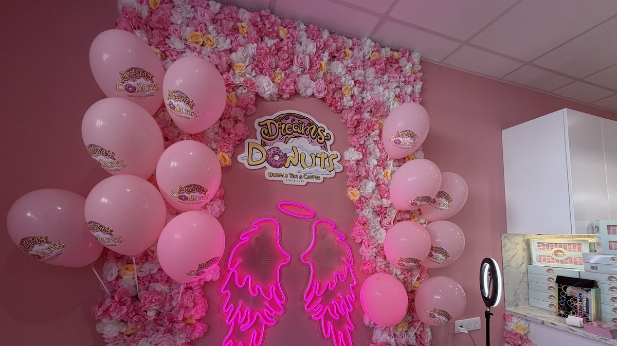 dreams donuts