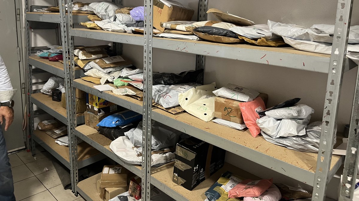 FOURQUES La Poste réinvente la proximité avec consigne Pickup et bureau relais