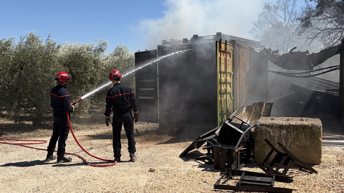 incendie bezouce feu dégâts pompiers