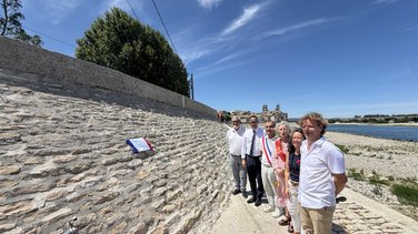 Digue de Pont-Saint-Esprit