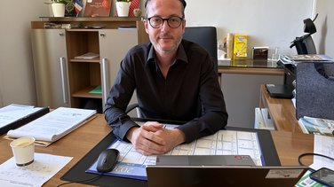 David-Alexandre Roux, 41 ans, nouveau maire (divers centre) de Manduel
