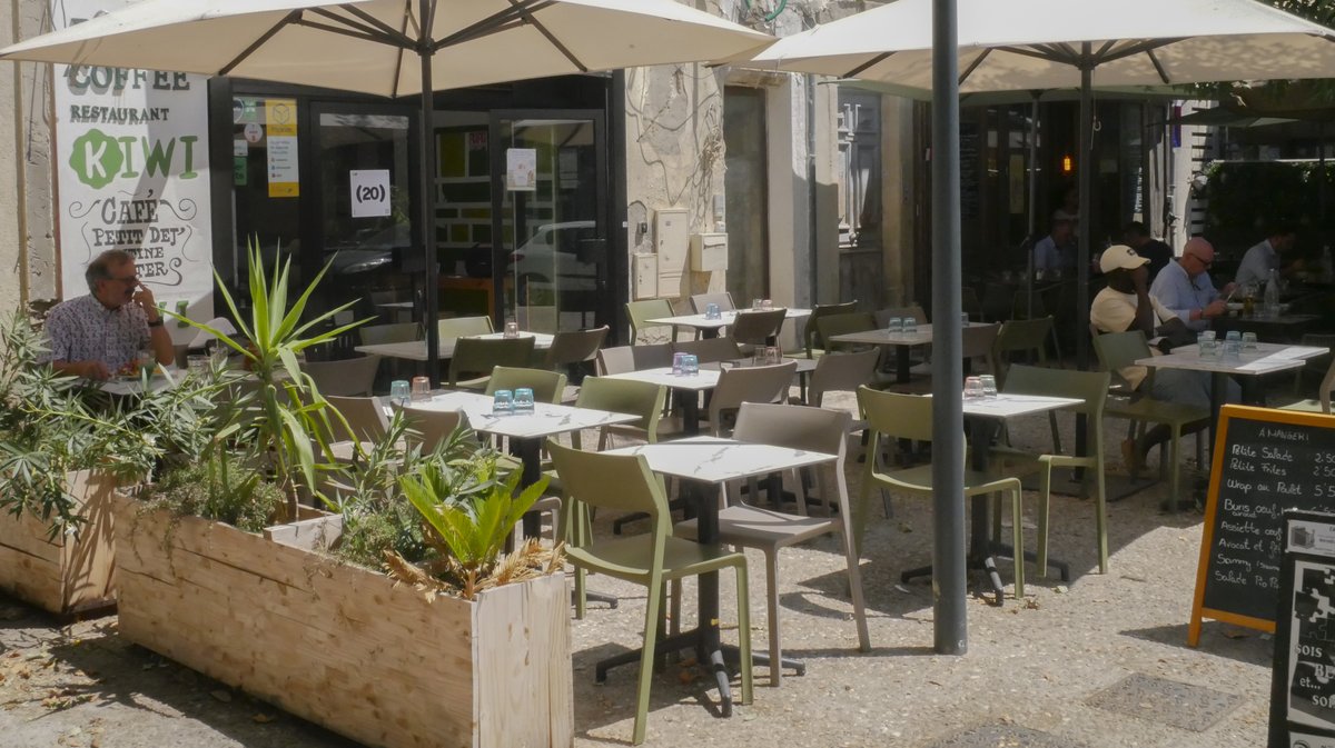 Le restaurant Kiwi accueille deux expositions du Festival Off.