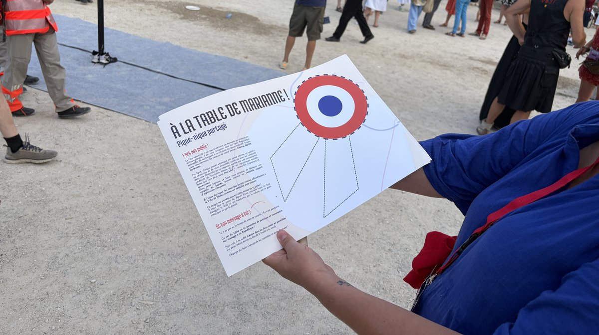 Une cocarde pour adresser un message à la mairie