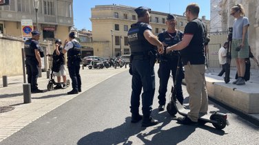 police muniicpale nîmes trottinette