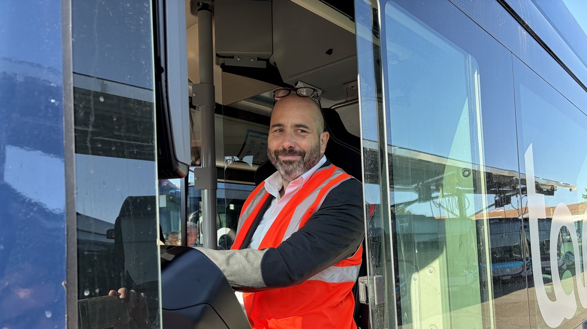 inauguration bus électriques tango vincent bouget nîmes métropole