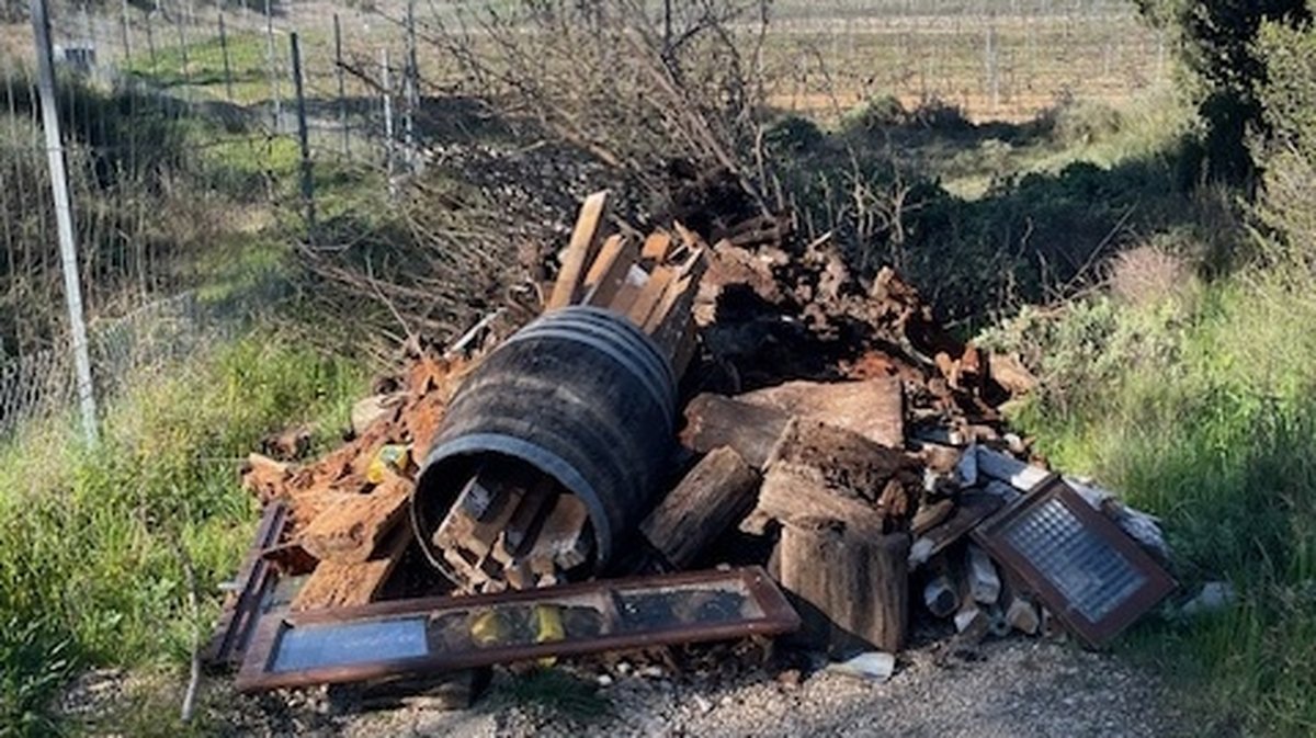 Saze et ses dépôts sauvages de déchets (Photo Archive Ville de Saze)