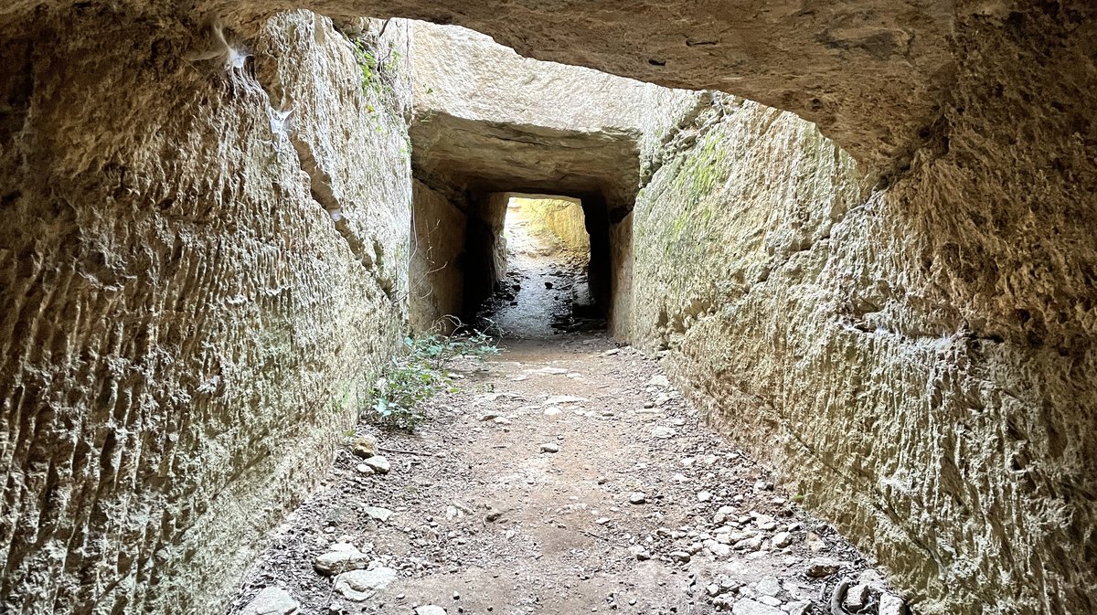 Le site du Vallon d’Escaunes à Cantarelles, carrières et tunnels de l'aqueduc du Pont du Gard (Photo Anthony Maurin)