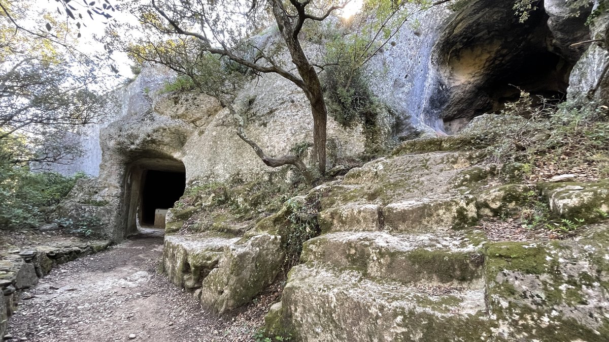 Le site du Vallon d’Escaunes à Cantarelles, carrières et tunnels de l'aqueduc du Pont du Gard (Photo Anthony Maurin)