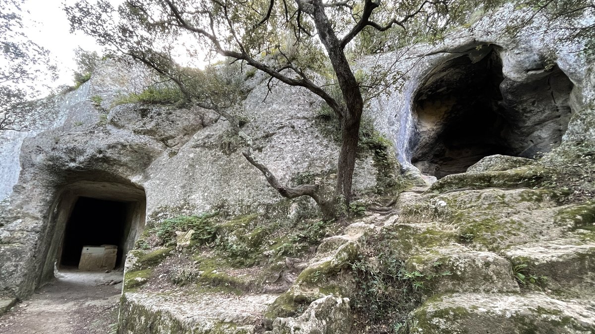 Le site du Vallon d’Escaunes à Cantarelles, carrières et tunnels de l'aqueduc du Pont du Gard (Photo Anthony Maurin)