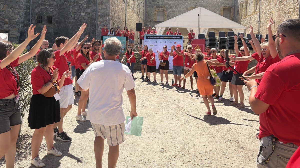 Les fous chantants