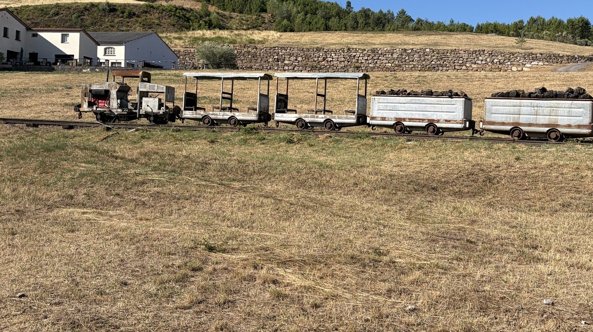 Laval-Pradel train mines