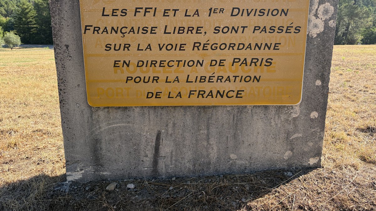 Laval-Pradel convoi militaire