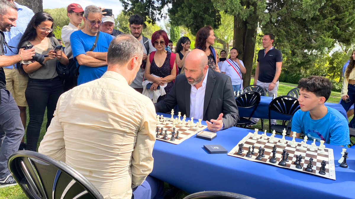 Réception en l’honneur du champion du monde Veselin Topalov et de la championne de France Sophie Milliet