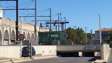 La trémie de la gare fermée