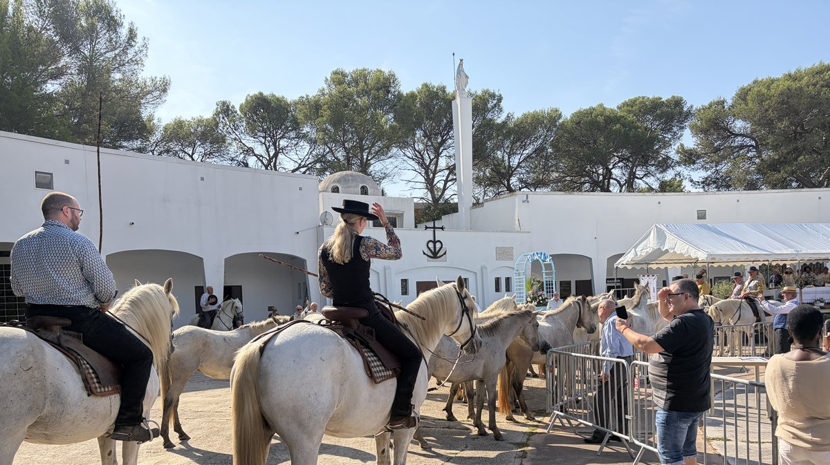 NÎMES La deuxième Journée de l'Espérance réunit foi et traditions camarguaises