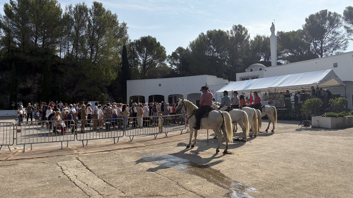 NÎMES La deuxième Journée de l'Espérance réunit foi et traditions camarguaises