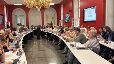 Conseil municipal à Nîmes