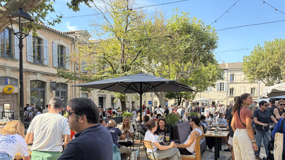 Place Jean-Jaurès Villeneuve-lès-Avignon